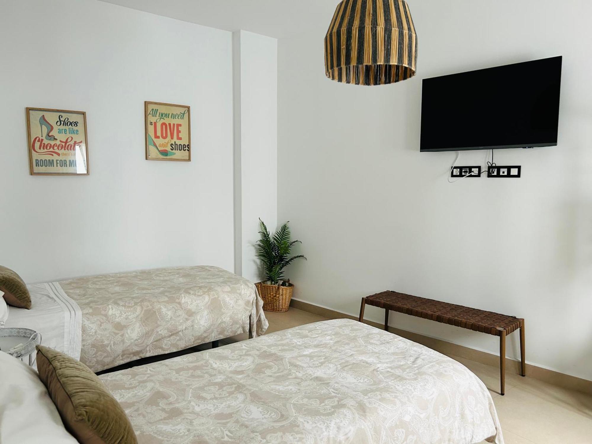 Victoria Beach Premium Malaga Exterior photo